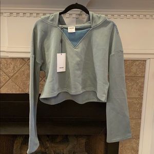 GYMSHARK SOLO CROP HOODIE